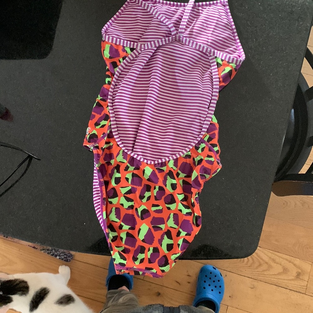 Dolphin Uglies womens size 34 string back one piece swimsuit  Jumping Giraffe
